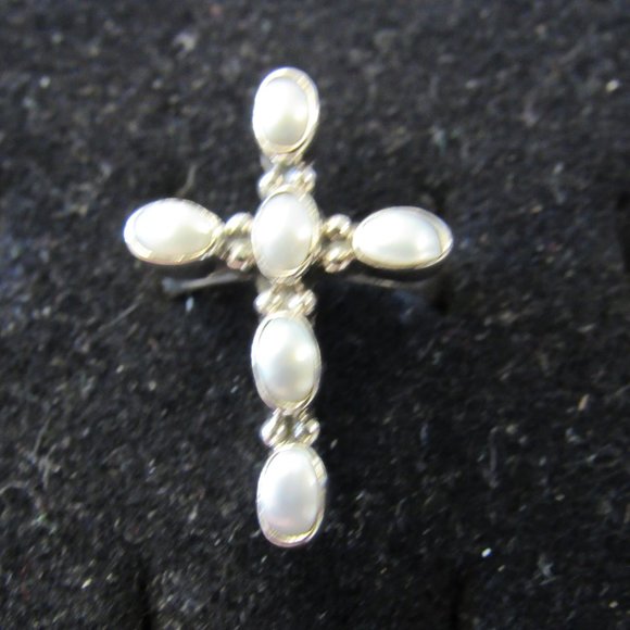 Sterling Silver and Freshwater Pearl Ring Sz 6.5 - Picture 2 of 5